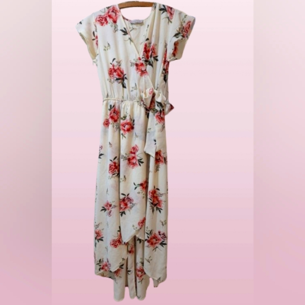 Dream of Me Chic Floral Cream Maxi Dress HiLo Wrap Waist Size Medium
